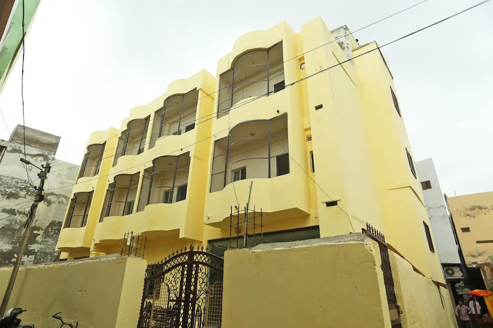 Oyo 14624 Hari Dham