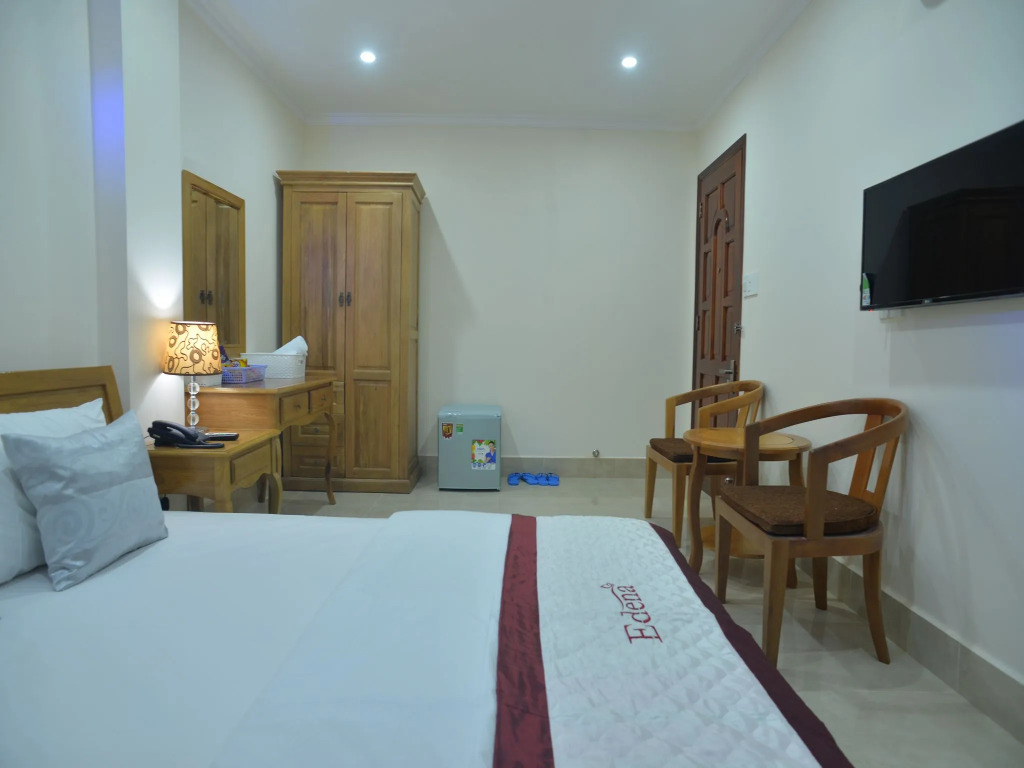 Atana Airport Hotel