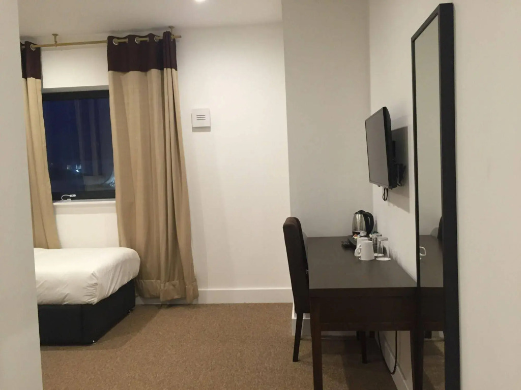 Grand Sapphire Hotel & Banqueting