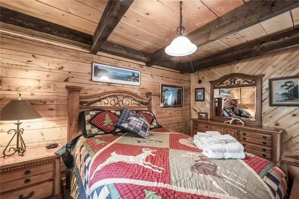 Antler Mountain Lodge - Four Bedroom Cabin