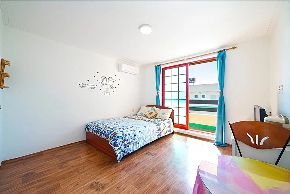 Taean Autumn Sea Pension