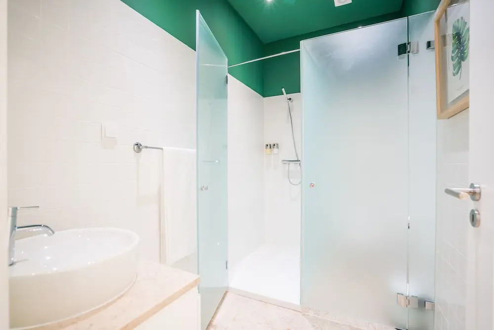 Modern Apartment in Chiado (The Heart of Lisbon) - 2