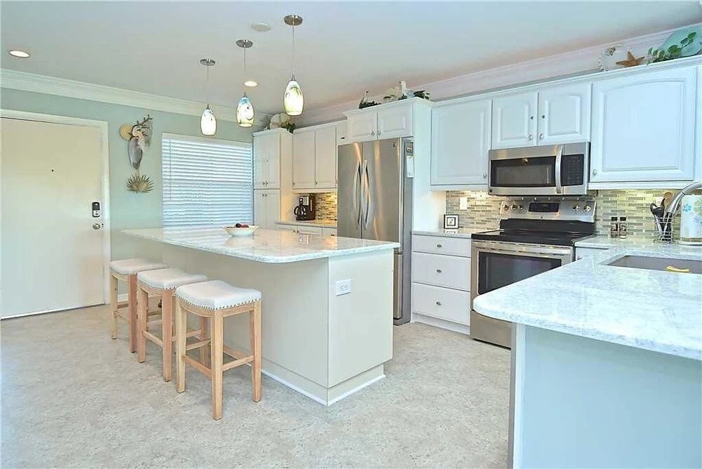 Bay Tree Club 106 - Two Bedroom Condo