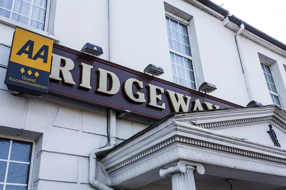 Old Ridgeway Hotel