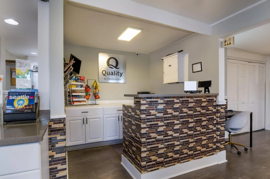 Quality Inn & Suites Silverdale Bangor-Keyport