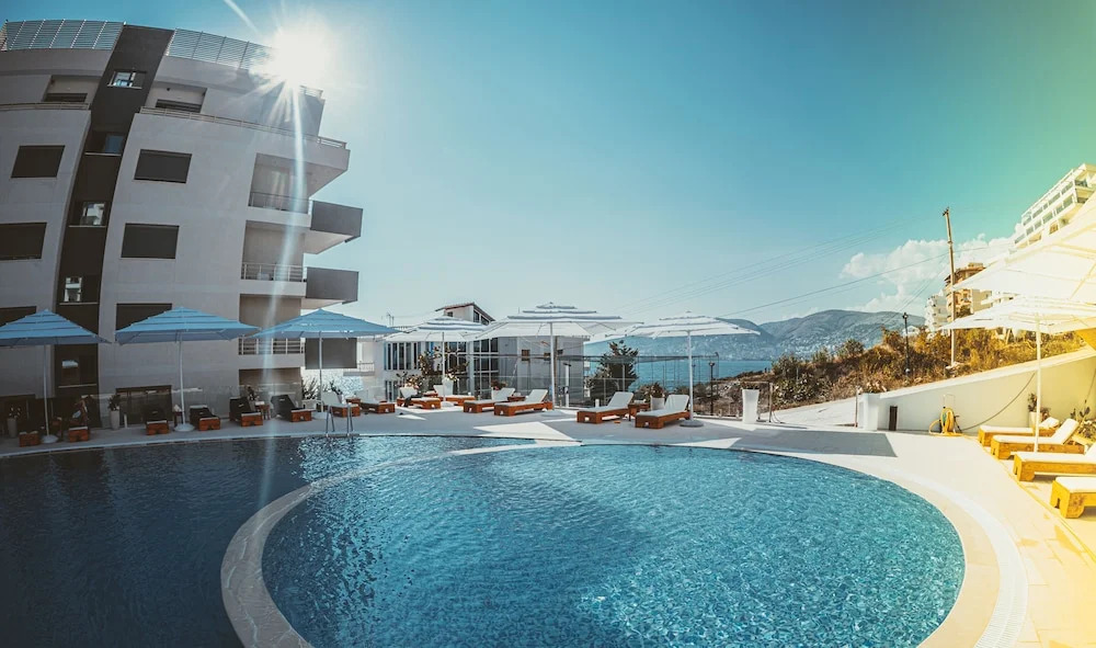 Harbour Hotel
