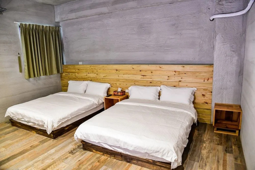 l-stack B&B