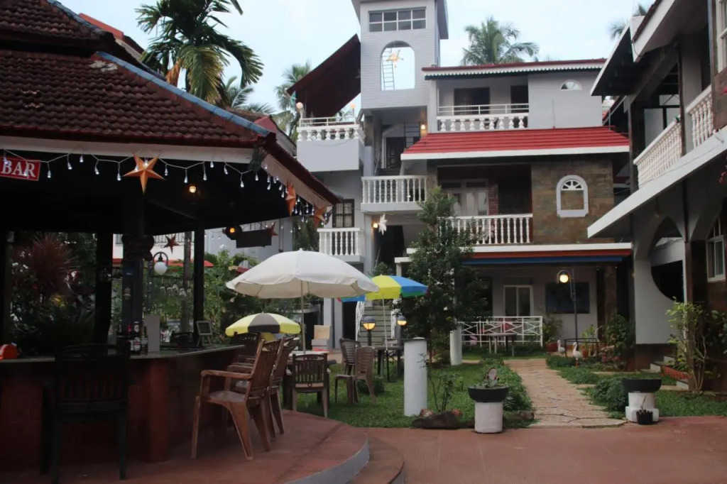 Peravel Beach Holiday Home