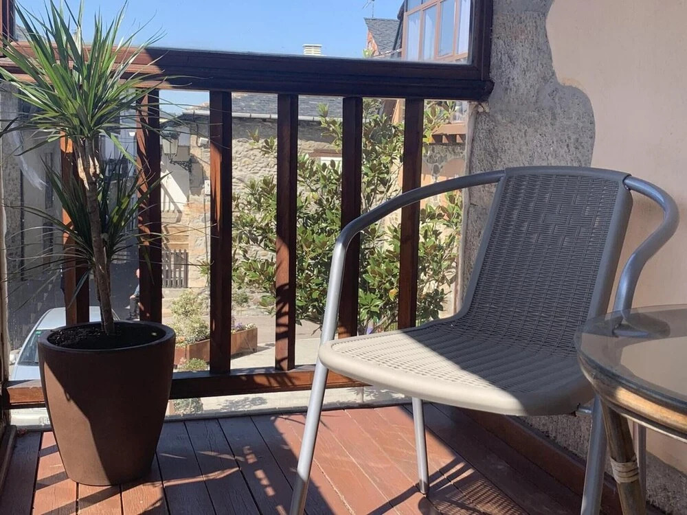 House With 6 Bedrooms in Molinaseca, With Wonderful Mountain View and Wifi
