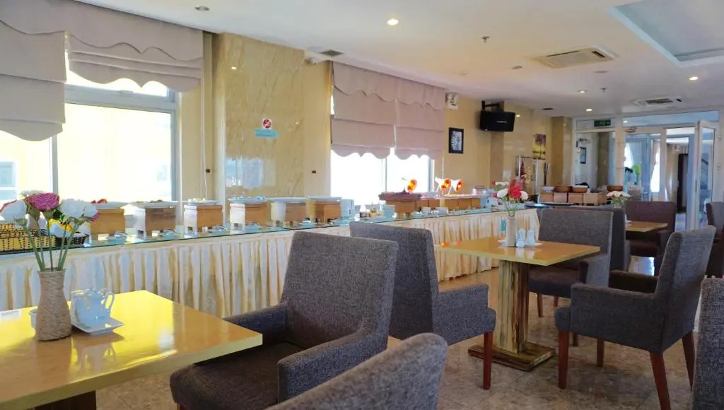 Nhat Linh Hotel & Suites Da Nang
