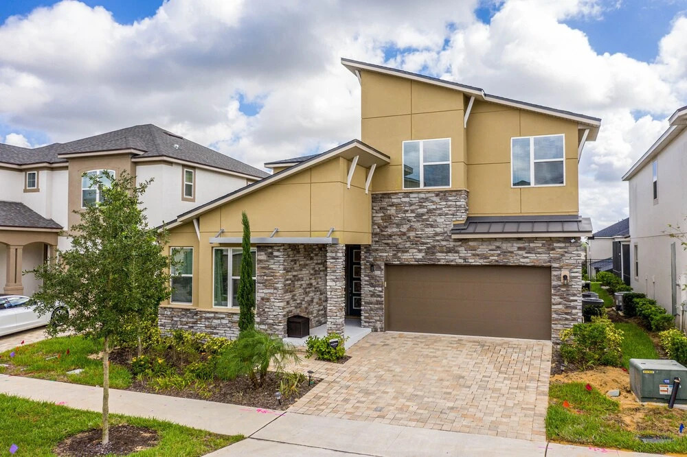 Brand New home 5Bdr 4.5Bath with Pvt pool