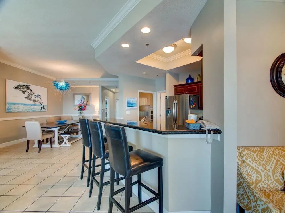 Penthouse with panoramic view of Gulf Shores