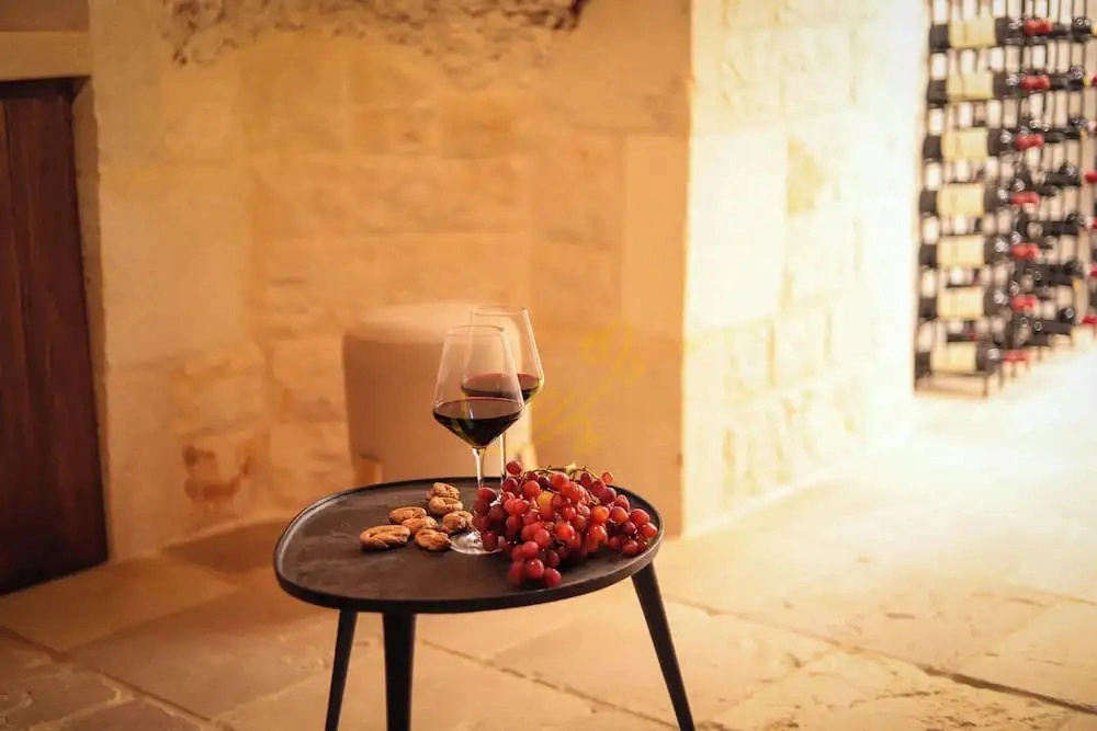 TD Trullo Titiro Vineyard, Wine Cellar & Pool