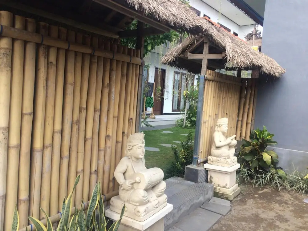 Full Moon Guest House