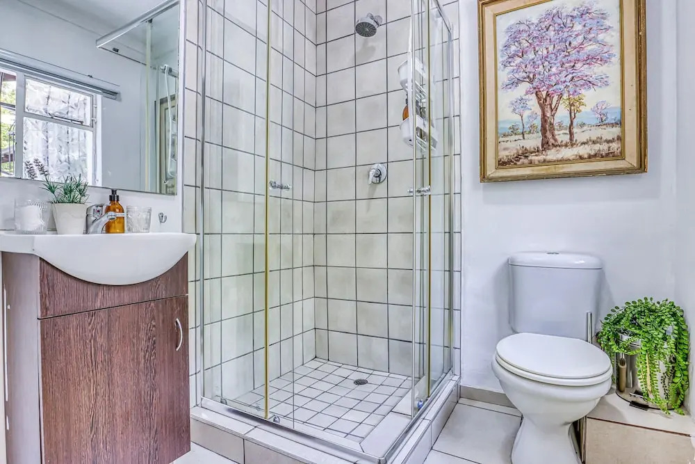 Chic Midtown Studio-1 Bed-solar-pool-fibre-samrand