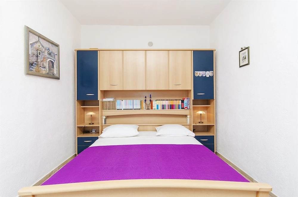 House Mladen