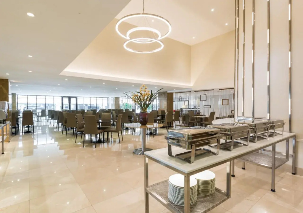 Thomson Hotel Huamark