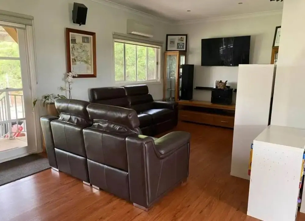 Killy Dora Beachside Escape Pet Wheelchair Friendly A Modern Coastal Retreat With Accessibility in Mind