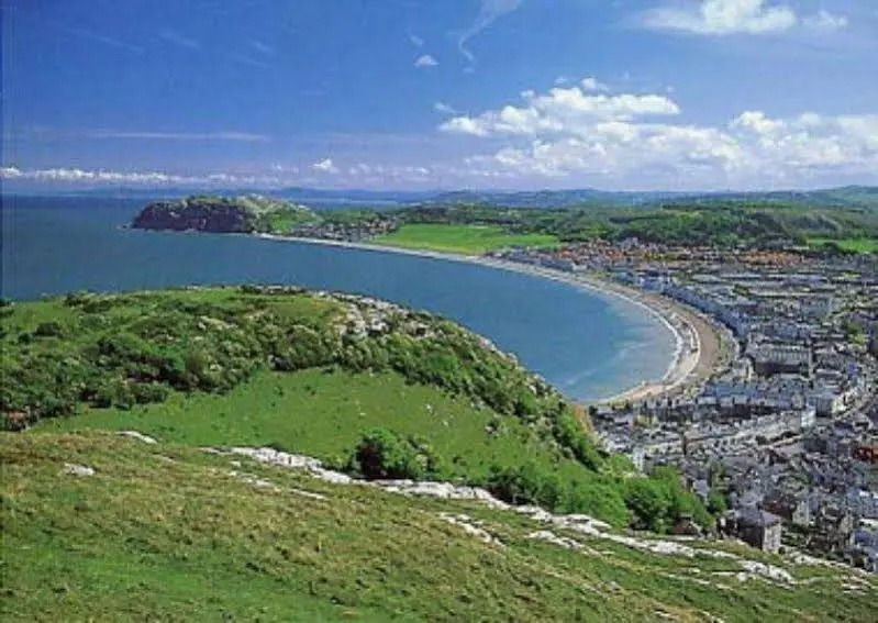 Bryn Derwen with Private Car Park