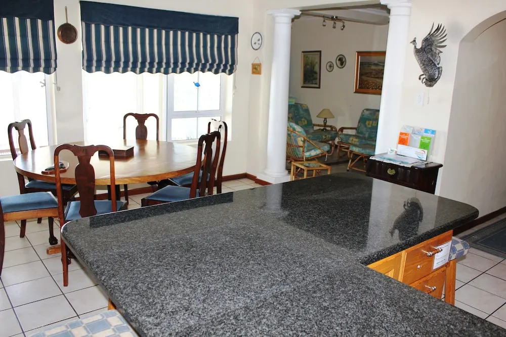 8 Wee Hoose Self catering
