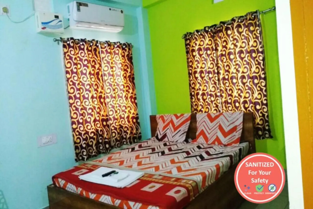 Goroomgo Gokul Anand Bhawan Puri