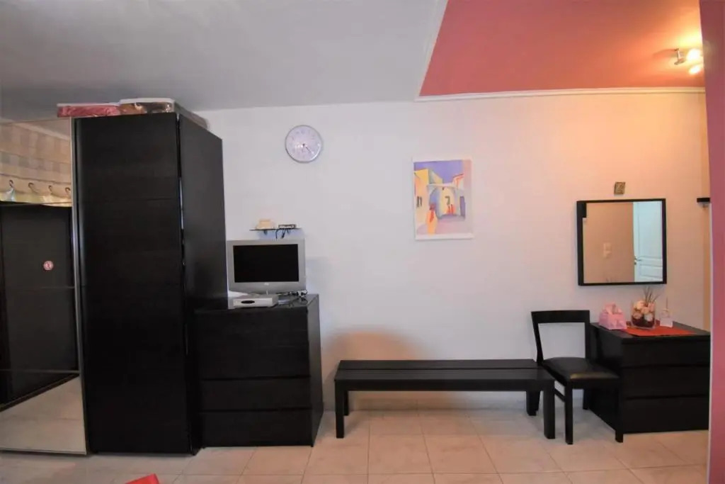 Lovely Studio Apartment in Loutraki, Greece