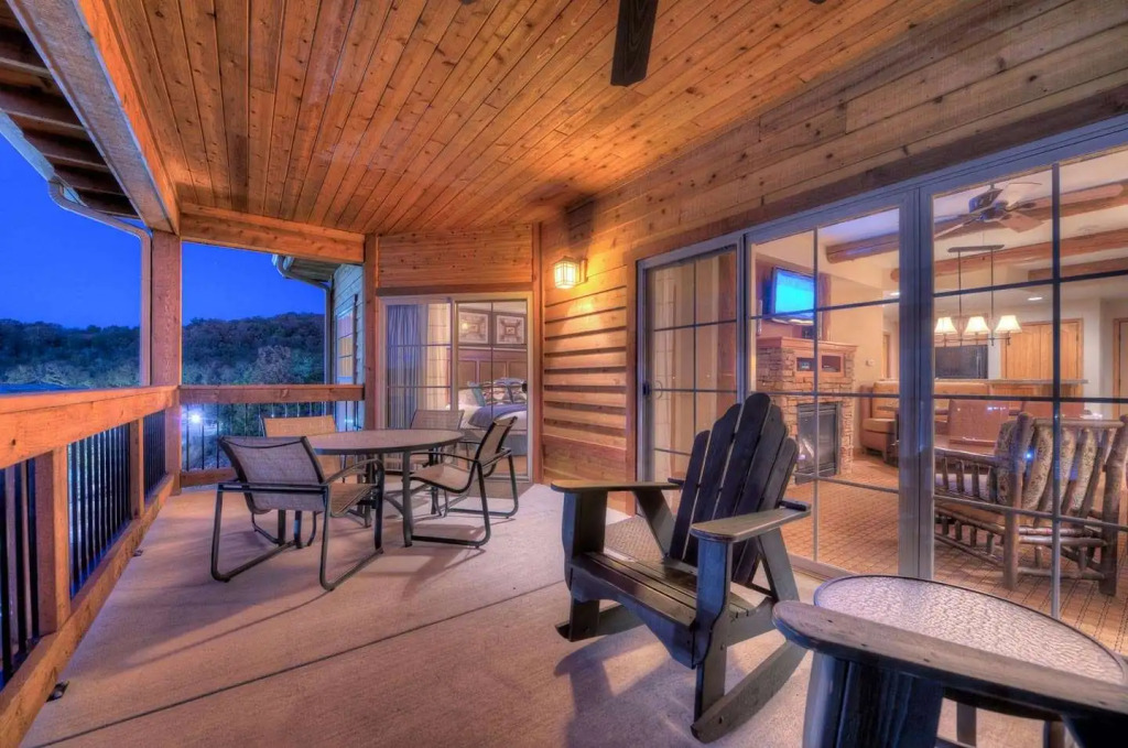 Branson Hillside Hotel