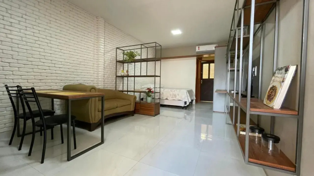 Loft amplo, apenas 6km do Morro do Careca! (G)
