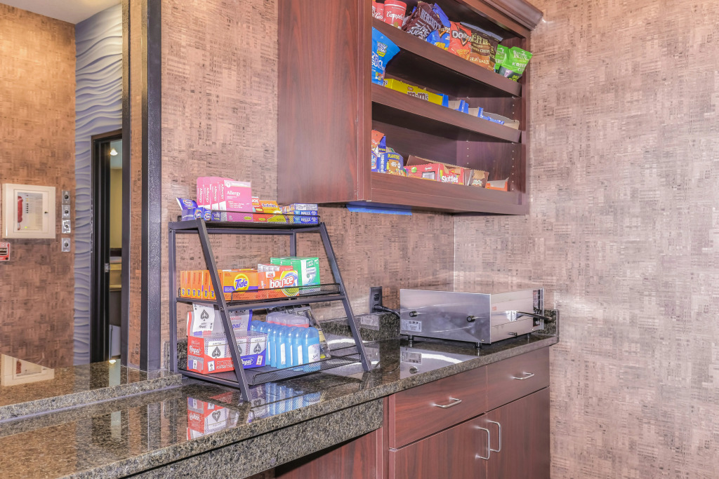 Cobblestone Hotel & Suites - Rhinelander