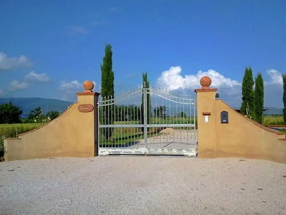 Typical Tuscan Farmhouse With Private Swimming Pool, 900m Away From a Small bar