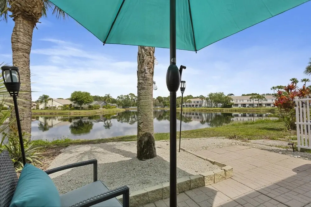 New To Market -townhome With 2 Master Suites Wifi Tennis Heated Community Pool Close To I-75 2 Bedroom Townhouse by RedAwning