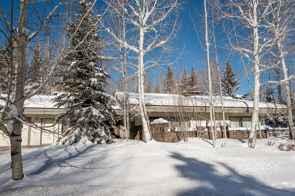 Saddle Road Home 104 by RedAwning