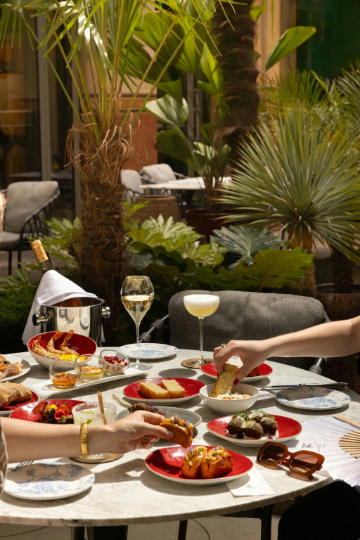 Prince de Galles, a Luxury Collection hotel, Paris