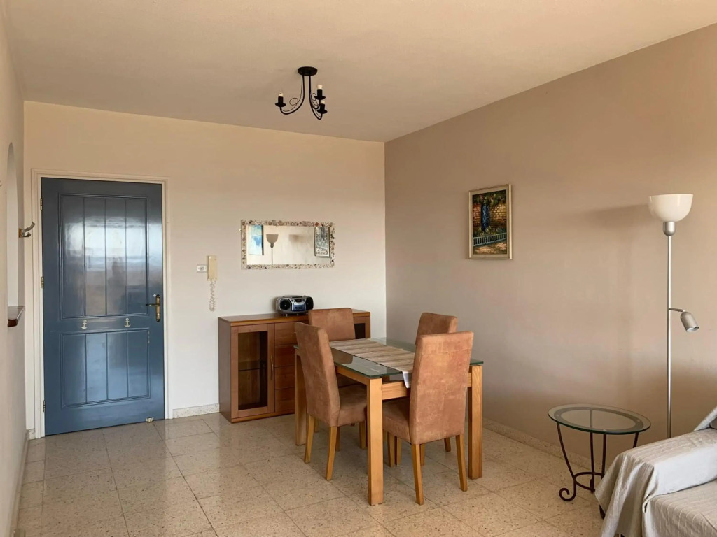 King's Palace - very spacious 1 bed apartment