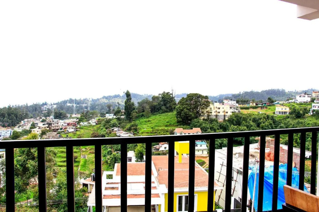 FabHotel Tranquil Heights