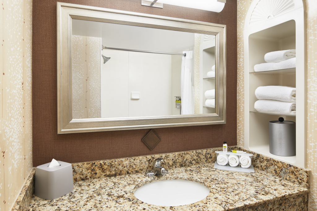Holiday Inn Express & Suites I-26 & Us 29 At Westgate Mall by IHG