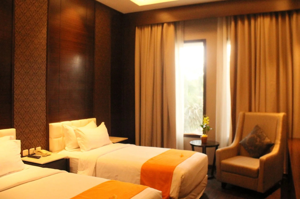 Grand Arjuna Hotel