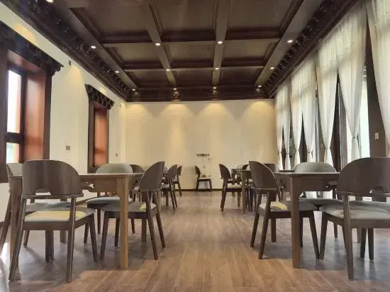 Yixiang Pavilion boutique