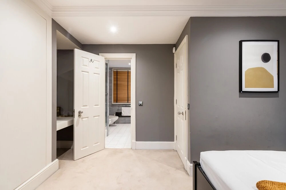 Knightsbridge - Hyde Park Apartment