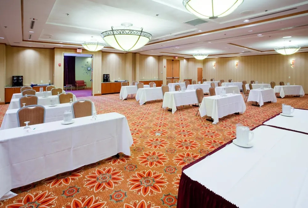 Delta Hotels by Marriott Colonial Heights
