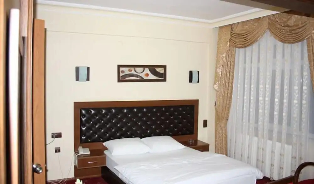 Sandikci Hotel