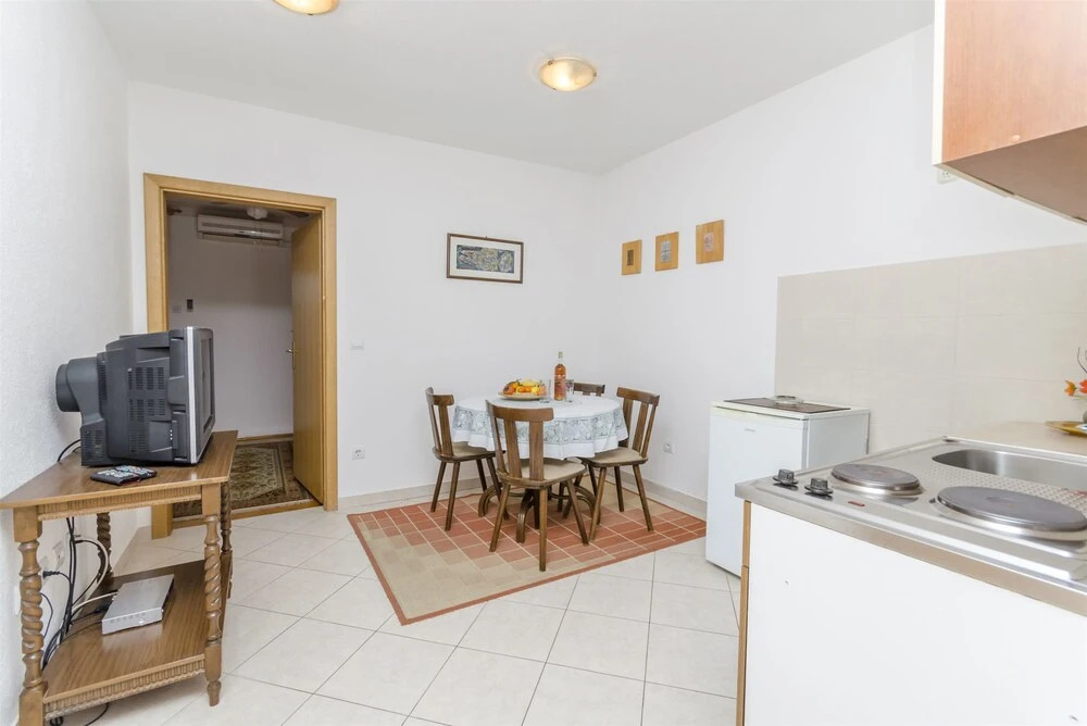 Apartments Tonći
