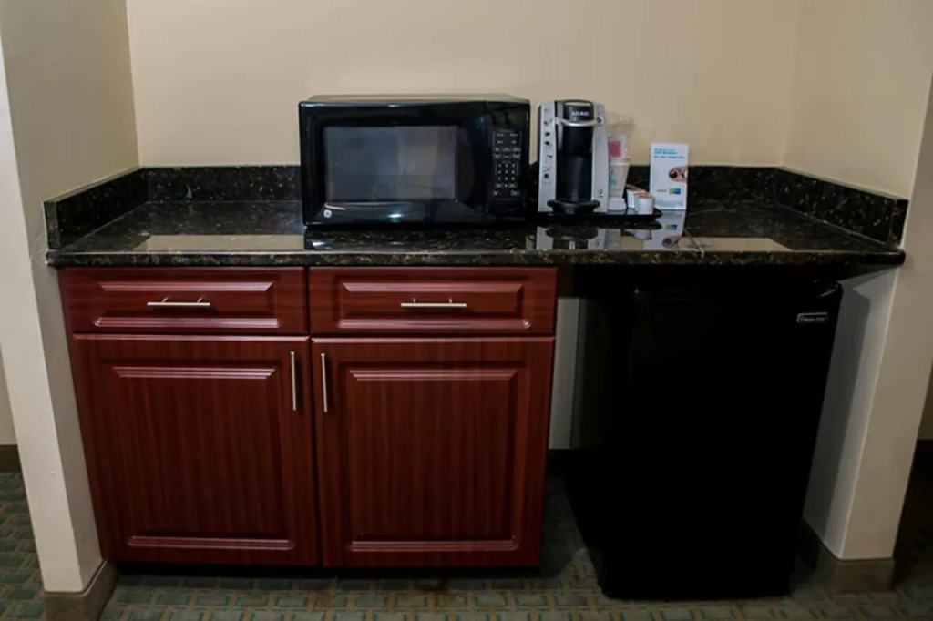 Holiday Inn Express & Suites Cocoa by IHG