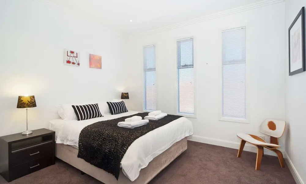 Caulfield Executive Apartment