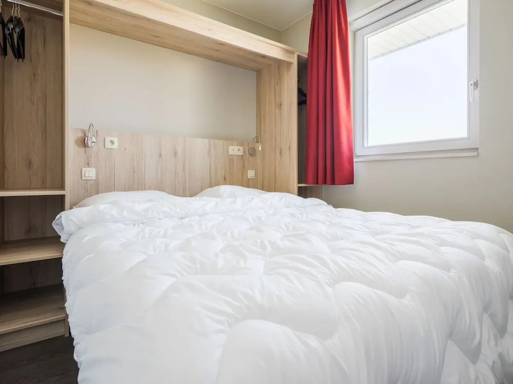 Modern apartment with a dishwasher located in Zeebrugge