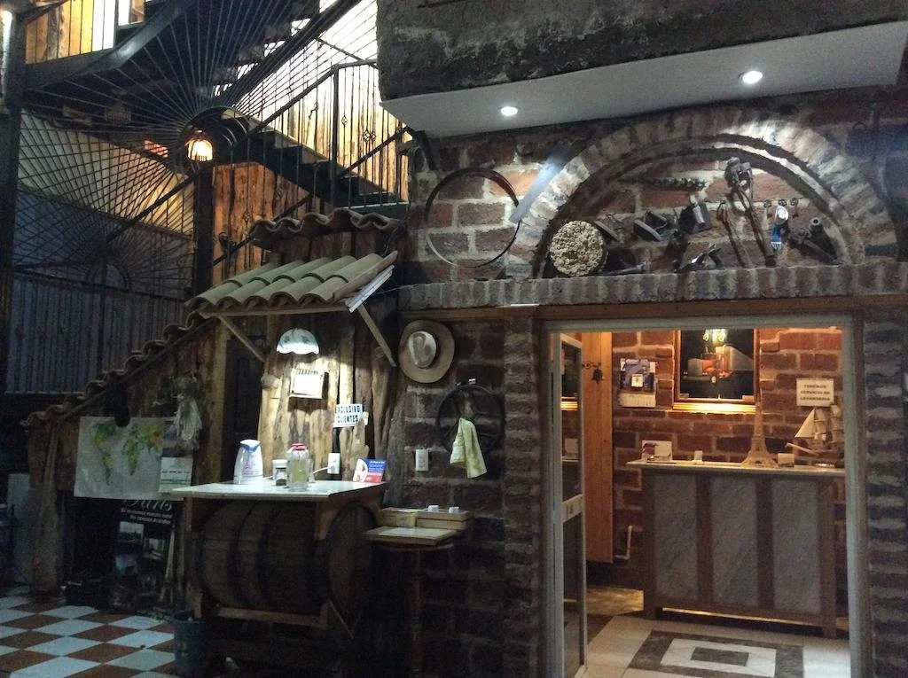 Hotel Paris Arandas