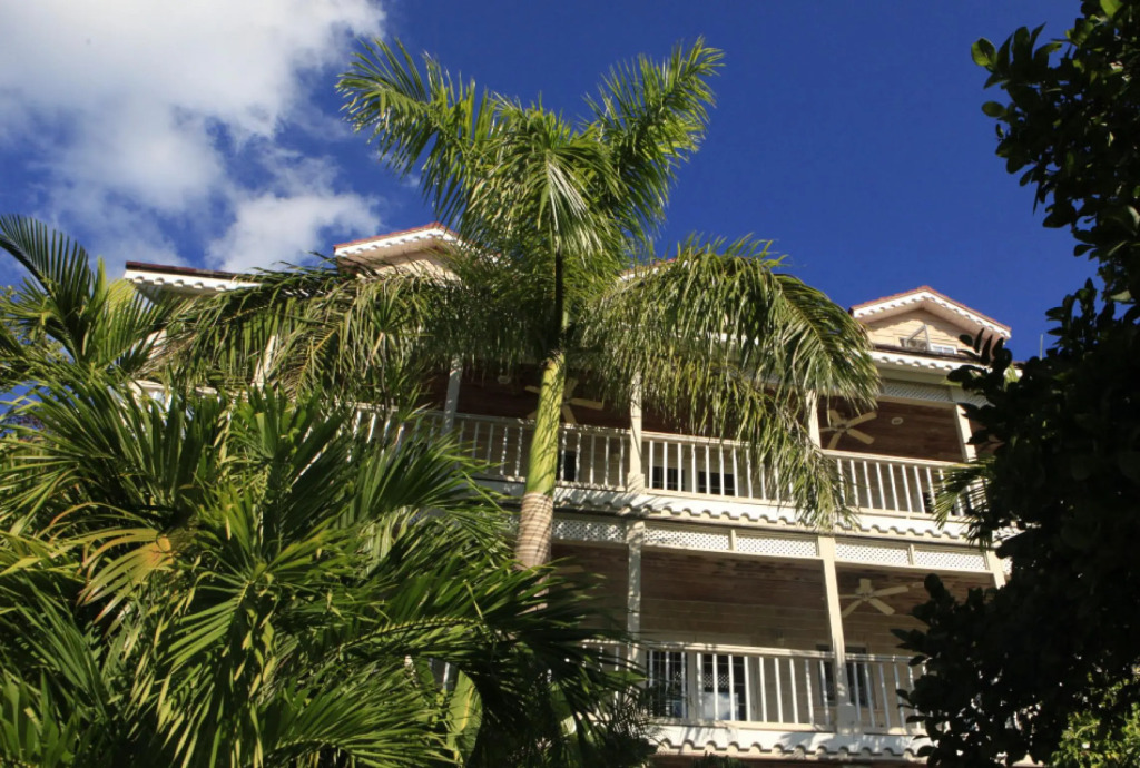 Chocos Hotel