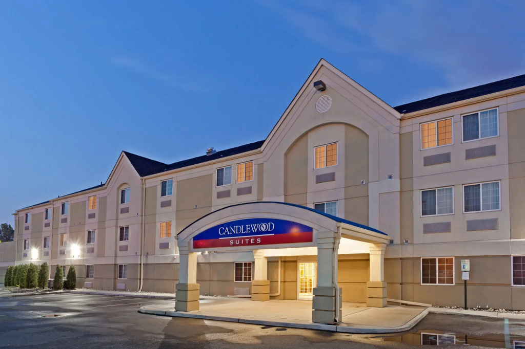 Candlewood Suites Secaucus by IHG