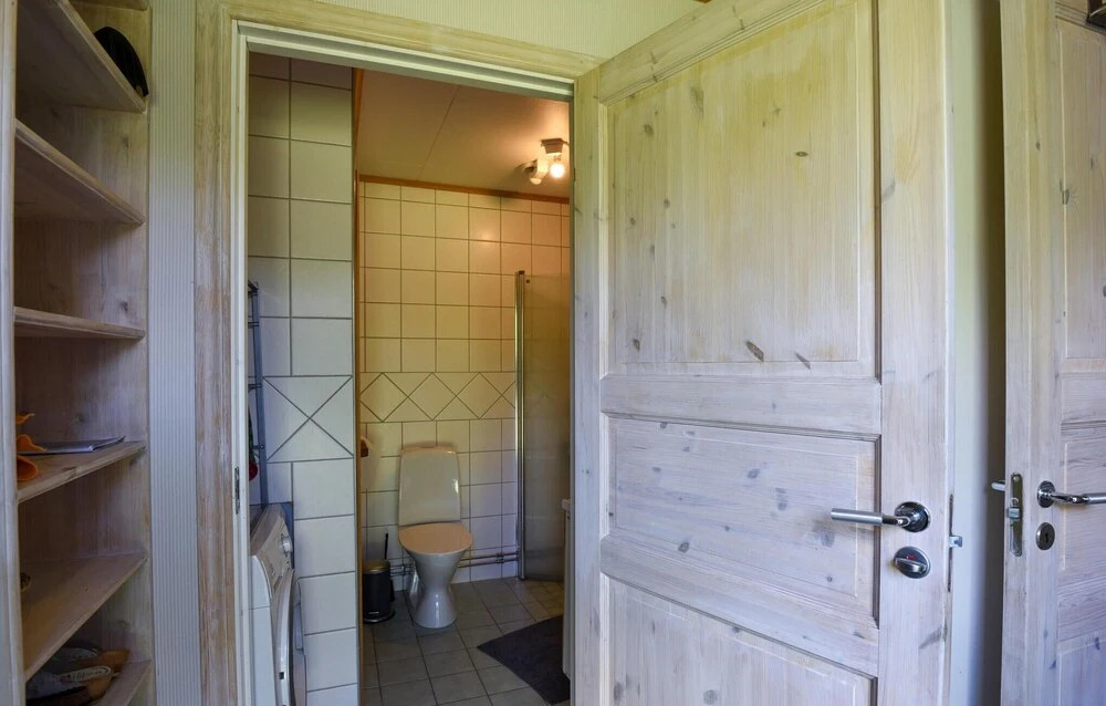 Amazing Home in Uddevalla With 6 Bedrooms, Sauna and Wifi