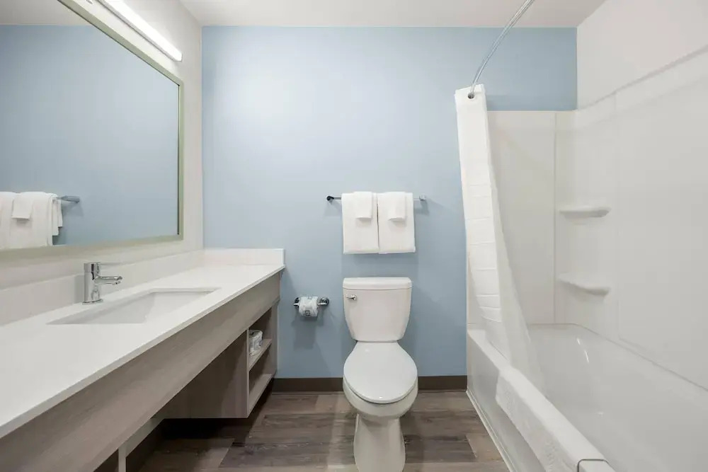 WoodSpring Suites Medford near I-5